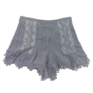 Top Shop Petite Black Lace Flowy Shorts Sz 2 P479